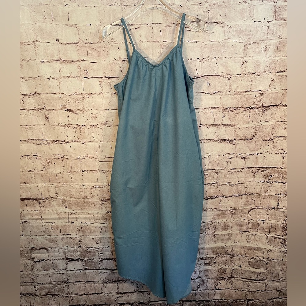 Jumper by Fashion Mia Size Medium Spaghetti Straps Breezy Casual Unique (D-27)